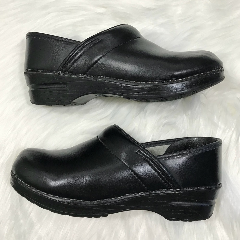 DANSKO | Professional Cabrio Clogs | Black | 38